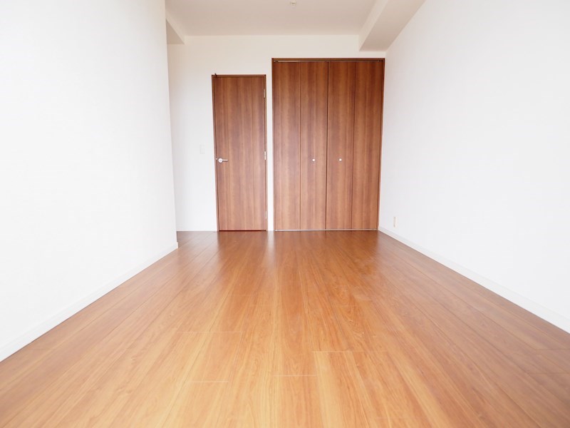 その他部屋・スペース　ベッドルームも明るいです