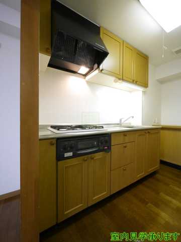 キッチン　別部屋の画像になります。