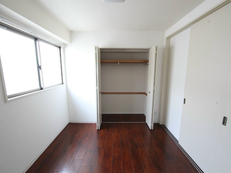 その他部屋・スペース　洋室6帖　クローゼット（収納充実してます）