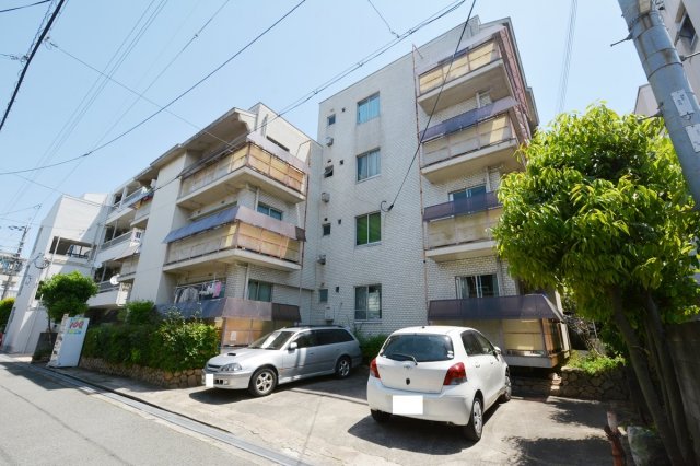 建物外観　敷地内駐輪場あり！