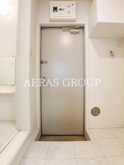 玄関　同仕様タイプ