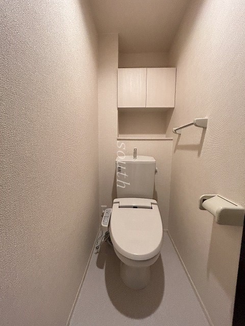 トイレ　ウォシュレット付きのトイレ