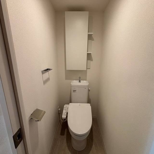 トイレ　※写真は同タイプ住戸です。