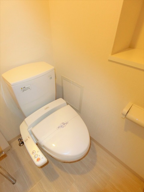 トイレ　セイワパレス大阪城北　温水洗浄便座