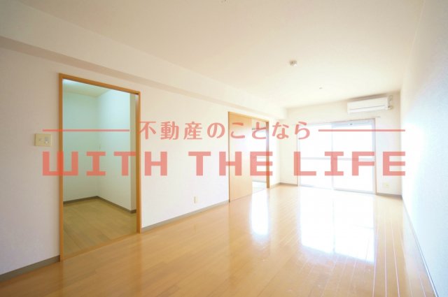 居室・リビング　ゆったりとした居間です