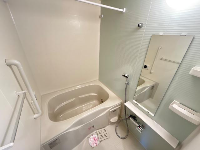 バス・シャワールーム　バス（イメージ）