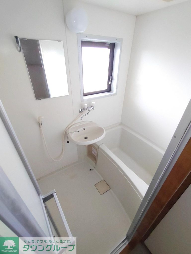 バス・シャワールーム　バス