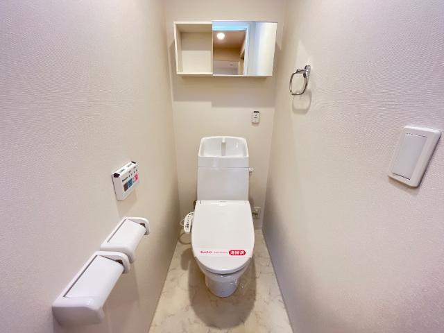 トイレ　シャワー付トイレ