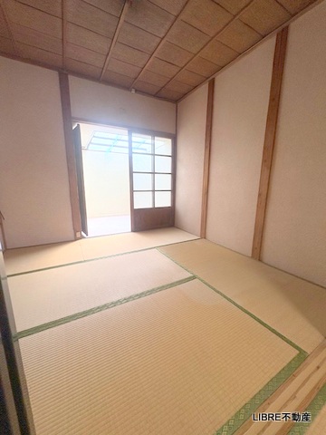 居室・リビング　明るい室内