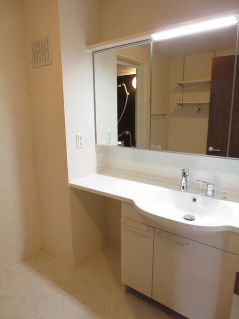 洗面設備　２０２　洗髪洗面化粧台