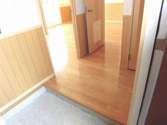 玄関　他号室のお写真です