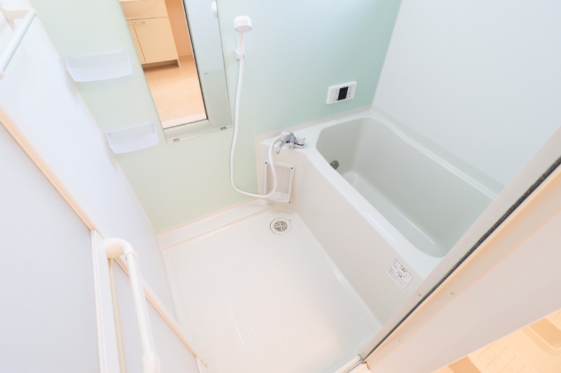 バス・シャワールーム　図面と現状に相違がある場合には現状を優先