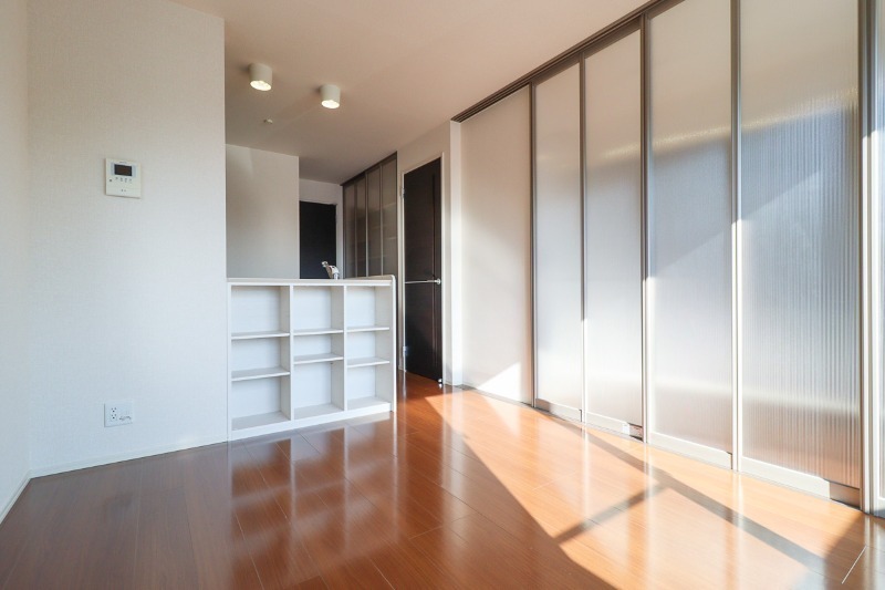 居室・リビング　図面と現状に相違がある場合には現状を優先