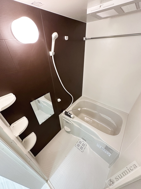 バス・シャワールーム　浴室暖房乾燥機付き