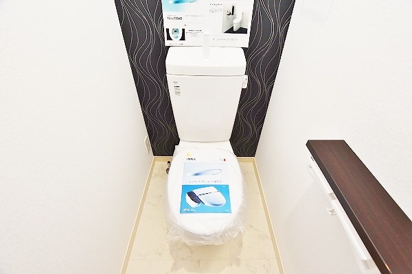 トイレ　★温水洗浄便座★
