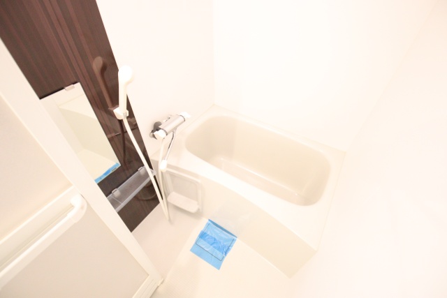 バス・シャワールーム　※別室の参考写真の為、現況優先です。