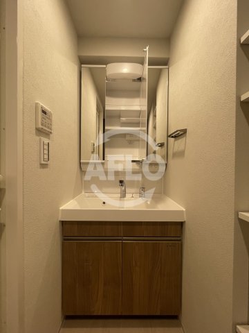 洗面設備　J.GRAN Court京町堀　洗面台