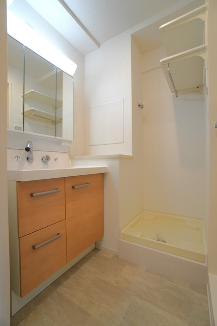 洗面設備　※写真は同タイプ住戸です。