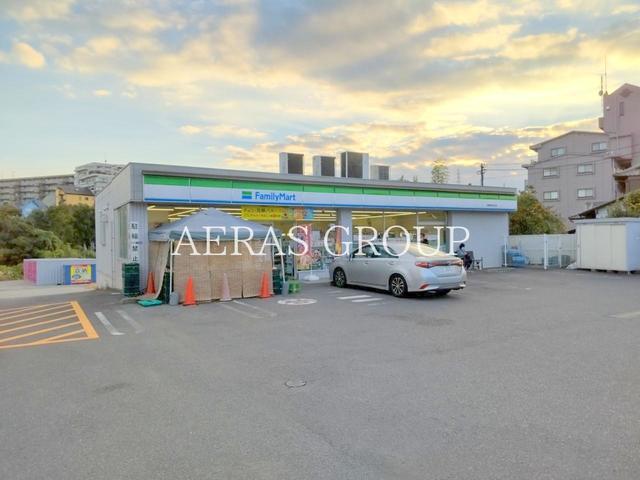 コンビニ　ファミリーマート 川崎東百合丘店（コンビニ）まで374m
