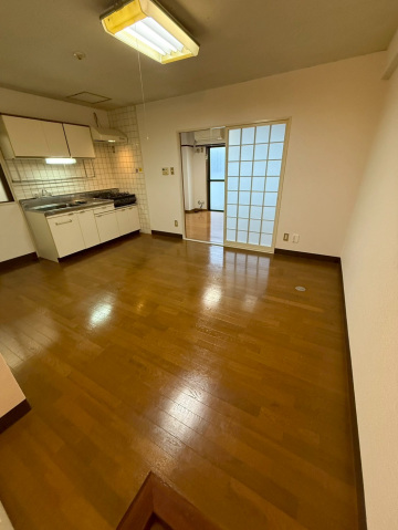 居室・リビング　写真は別のお部屋です。※現況を優先