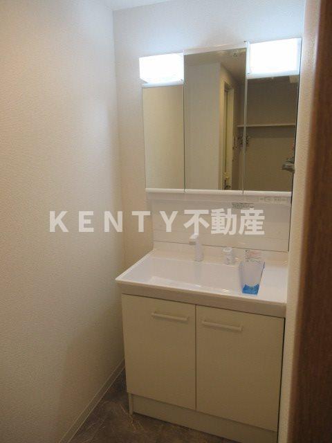 洗面設備　忙しい朝には欠かせない洗面所です