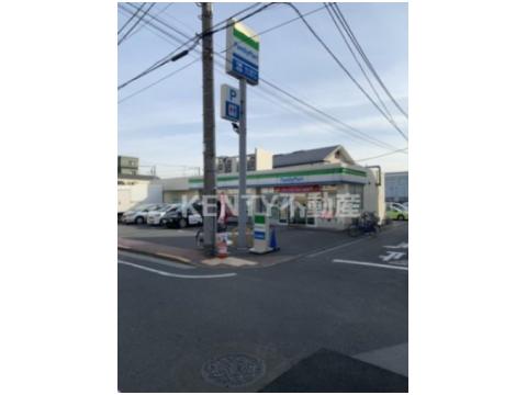 コンビニ　ファミリーマート 三度屋大森東四丁目店（コンビニ）まで609m