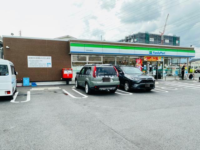 コンビニ　ファミリーマート大垣中野町店（コンビニ）まで619m