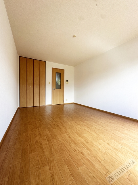 居室・リビング　広々８．７帖・レイアウトは自由自在です♪♪