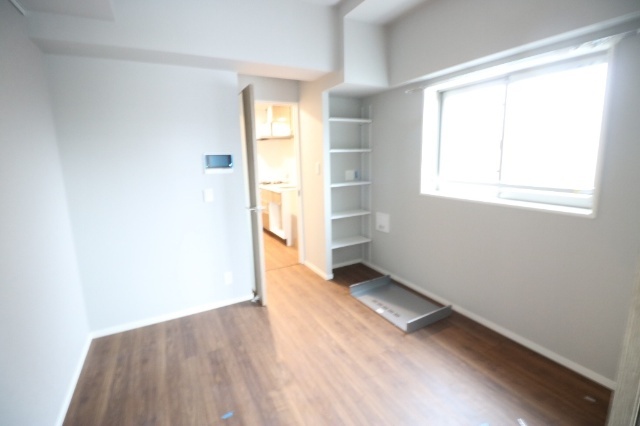 居室・リビング　※３０１号室の写真です。