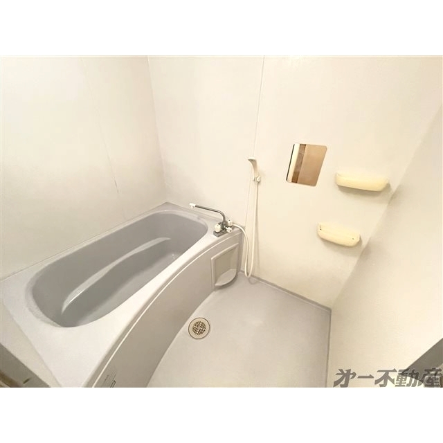 バス・シャワールーム　バス