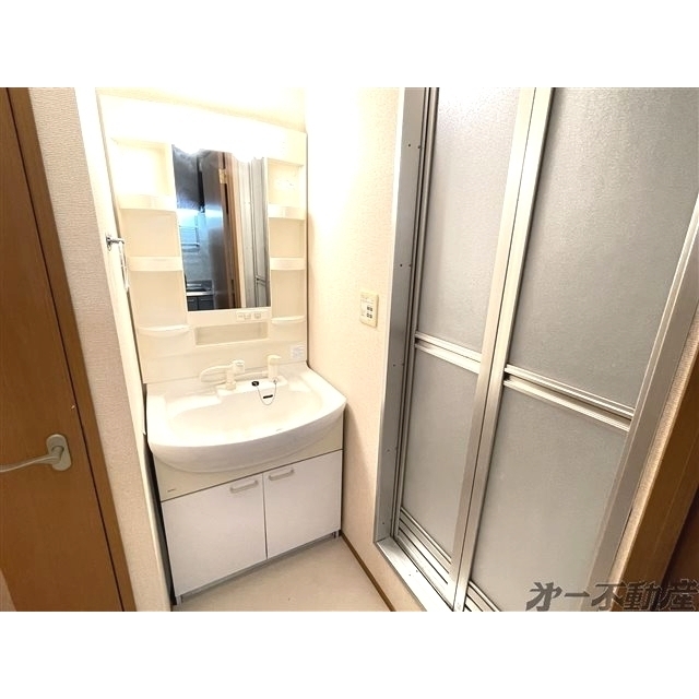 洗面設備　洗面化粧台