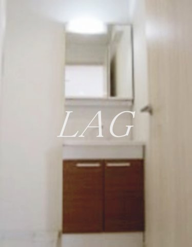 洗面設備　独立洗面台です。