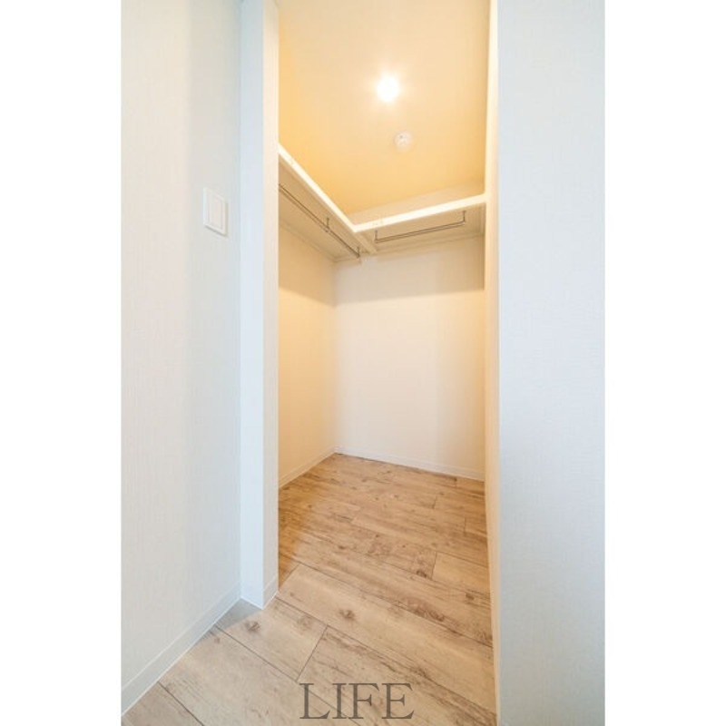 収納　ウォークインクローゼット