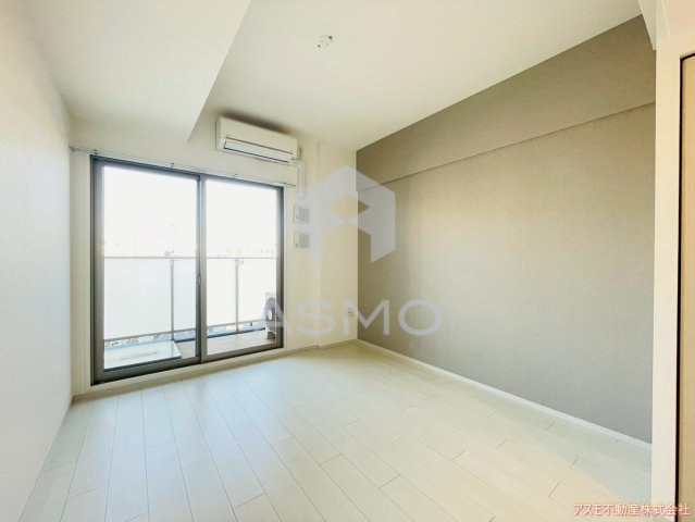 居室・リビング　同マンション別部屋参考写真