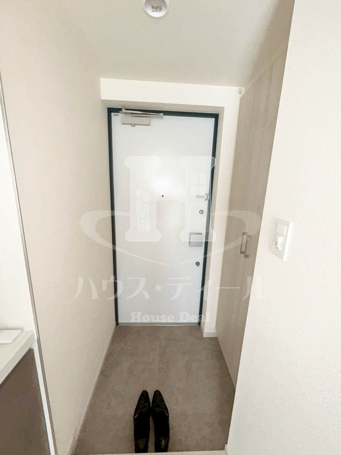 玄関　落ち着いた玄関です