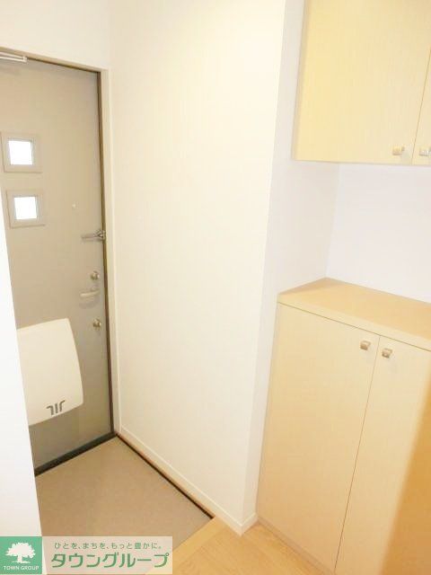 玄関　お問合せはタウンハウジングまで！※現地待合わせ相談可能