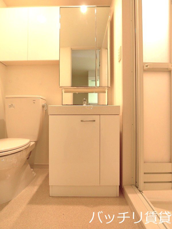 洗面設備　同型タイプの為、現状を優先致します。