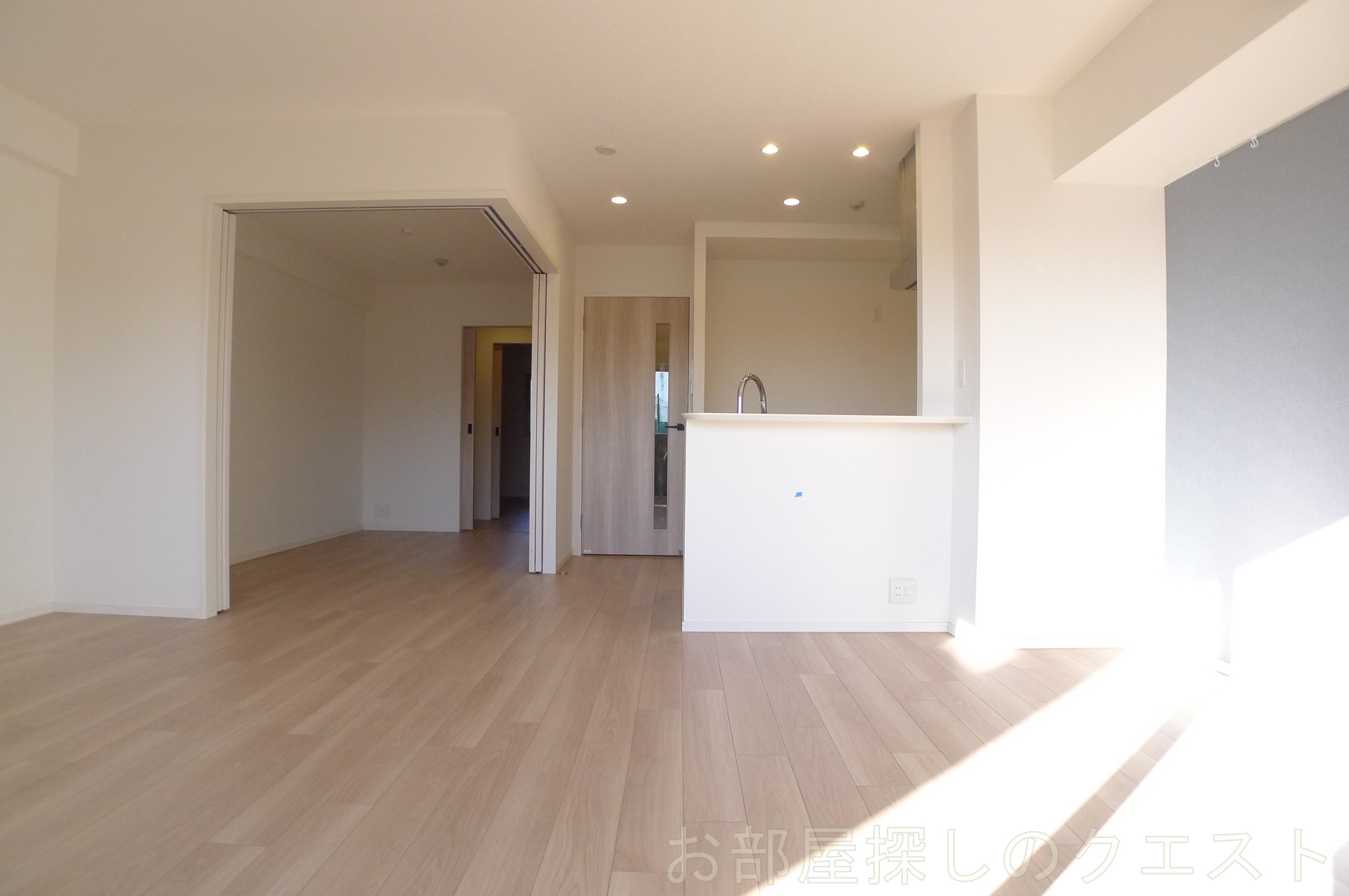 居室・リビング　（写真は同物件イメージ）