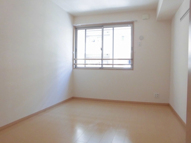 その他部屋・スペース　洋室６帖