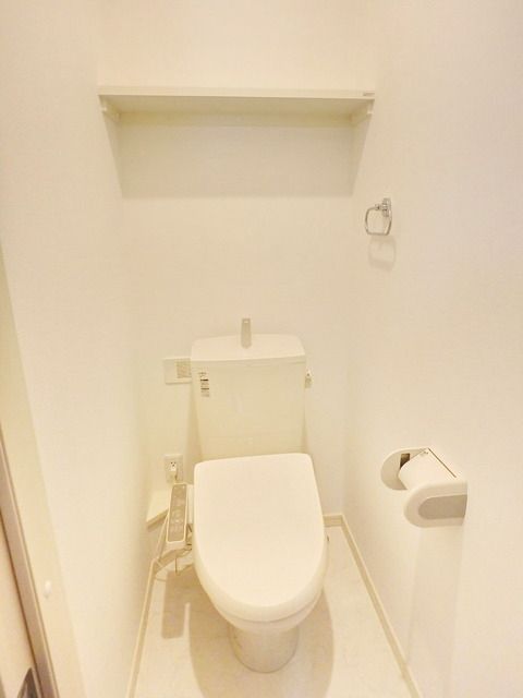 トイレ　★シャワー付きトイレ★