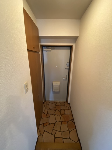 玄関　大きなシューズボックス完備の玄関です。