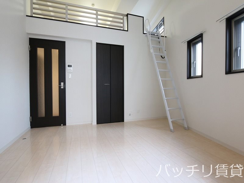 居室・リビング　同型タイプの為現状優先