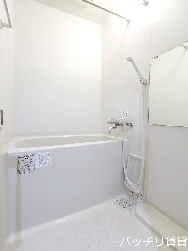 バス・シャワールーム　同型タイプの為現状優先