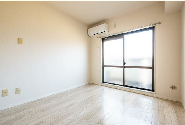 居室・リビング　別部屋参考写真