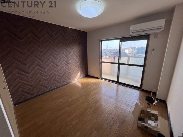 居室・リビング　南向き7帖の洋室です♪