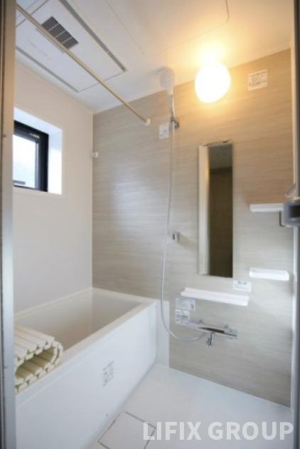 バス・シャワールーム　風呂