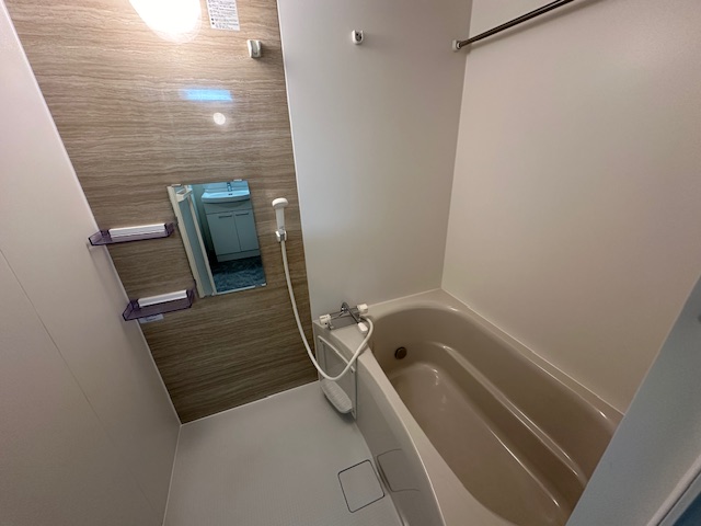 バス・シャワールーム　※別部屋参考写真