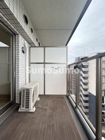 バルコニー　開放的で明るい空間を演出してくれるバルコニーです