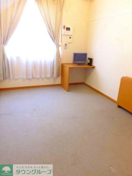 居室・リビング　2Ｆじゅうたん