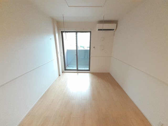 居室・リビング　居間です